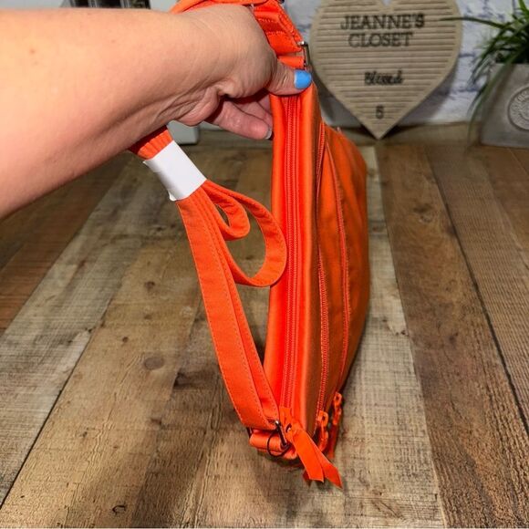 NWT Vera Bradley Triple Zip Hipster In Orange Bell Pepper - Picture 9 of 14